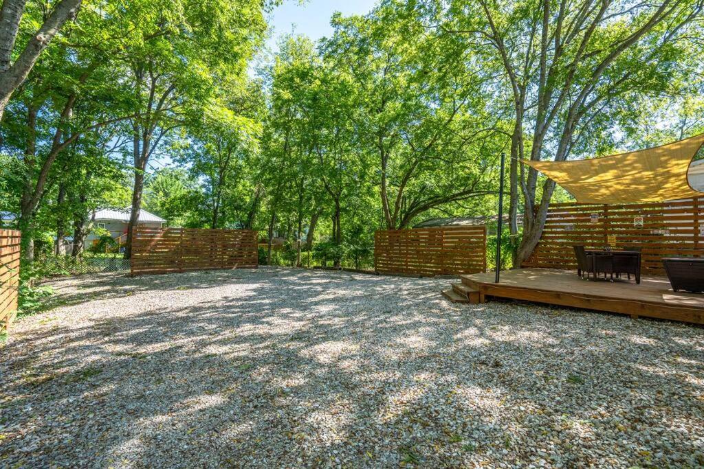 Vineyard Cottage-Pet Friendly & Walk To Oaklawn! 温泉城 外观 照片