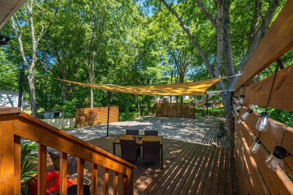 Vineyard Cottage-Pet Friendly & Walk To Oaklawn! 温泉城 外观 照片